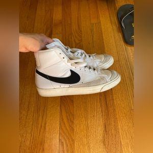 Nike blazer mid 77 8.5